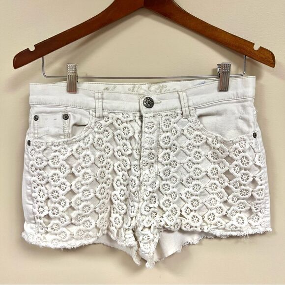 Vanilla Star lace  white shorts. Size 13 - Picture 1 of 5